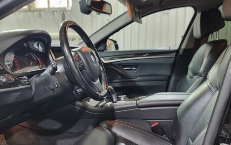 BMW 5 серия, 2016 год, 2 890 000 рублей, 11 фотография