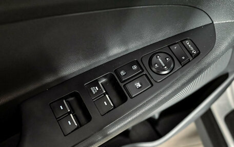 Hyundai Tucson III, 2017 год, 2 000 000 рублей, 13 фотография