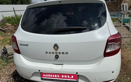 Renault Sandero II рестайлинг, 2015 год, 820 000 рублей, 2 фотография