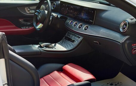 Mercedes-Benz E-Класс, 2021 год, 6 700 000 рублей, 8 фотография