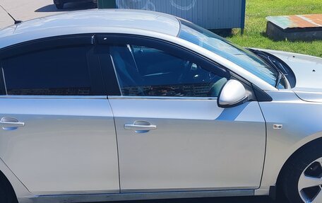 Chevrolet Cruze II, 2010 год, 625 000 рублей, 4 фотография