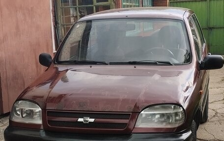 Chevrolet Niva I рестайлинг, 2005 год, 140 000 рублей, 1 фотография