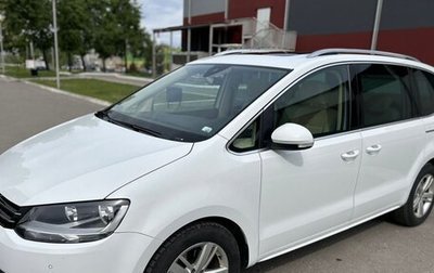 Volkswagen Sharan II, 2019 год, 2 800 000 рублей, 1 фотография