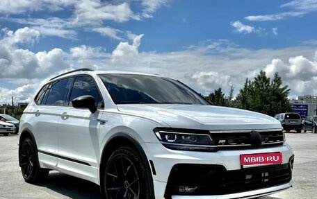 Volkswagen Tiguan II, 2020 год, 3 399 000 рублей, 1 фотография
