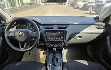 Skoda Octavia, 2017 год, 865 000 рублей, 9 фотография