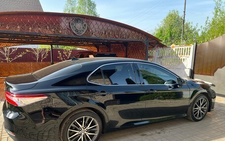Toyota Camry, 2018 год, 2 750 000 рублей, 3 фотография
