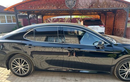 Toyota Camry, 2018 год, 2 750 000 рублей, 2 фотография