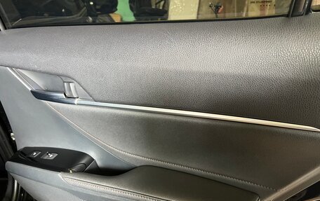 Toyota Camry, 2018 год, 2 750 000 рублей, 15 фотография