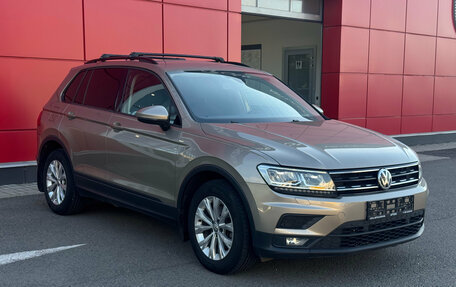 Volkswagen Tiguan II, 2019 год, 2 330 000 рублей, 3 фотография