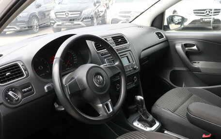 Volkswagen Polo VI (EU Market), 2012 год, 670 000 рублей, 14 фотография