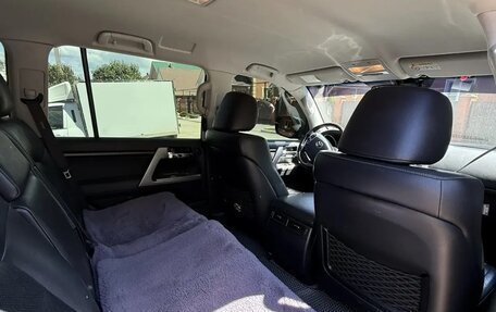 Toyota Land Cruiser 200, 2013 год, 4 200 000 рублей, 5 фотография