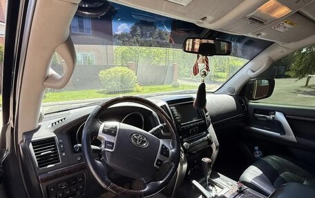Toyota Land Cruiser 200, 2013 год, 4 200 000 рублей, 8 фотография
