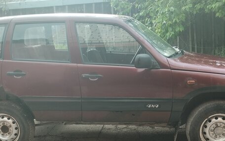 Chevrolet Niva I рестайлинг, 2005 год, 140 000 рублей, 3 фотография