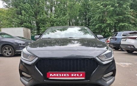 Hyundai Solaris II рестайлинг, 2017 год, 1 495 000 рублей, 3 фотография
