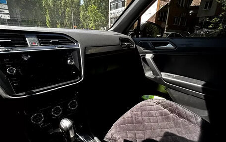 Volkswagen Tiguan II, 2020 год, 3 399 000 рублей, 9 фотография