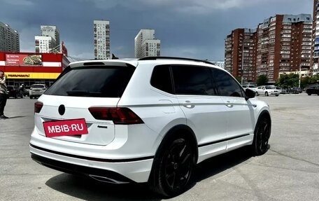 Volkswagen Tiguan II, 2020 год, 3 399 000 рублей, 3 фотография