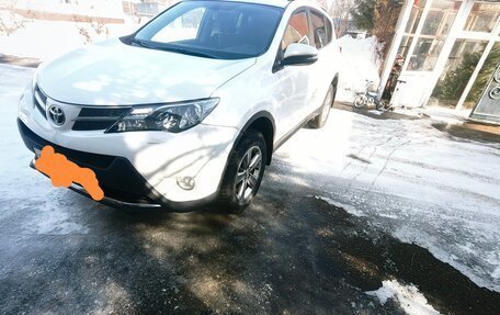 Toyota RAV4, 2015 год, 1 900 000 рублей, 4 фотография