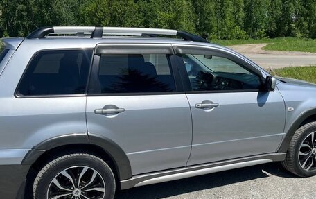 Mitsubishi Outlander III рестайлинг 3, 2005 год, 845 000 рублей, 2 фотография