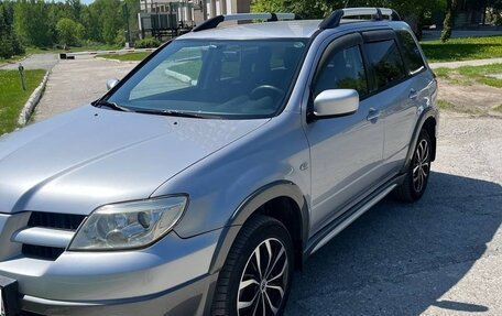 Mitsubishi Outlander III рестайлинг 3, 2005 год, 845 000 рублей, 4 фотография