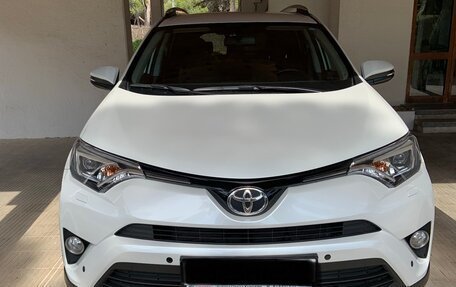 Toyota RAV4, 2018 год, 2 950 000 рублей, 30 фотография