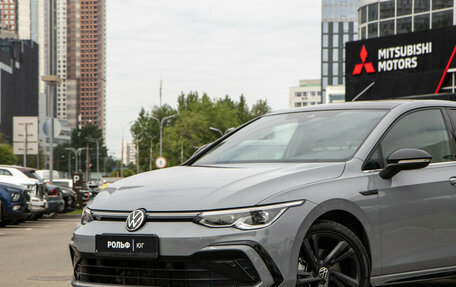 Volkswagen Golf VIII, 2021 год, 2 678 000 рублей, 18 фотография