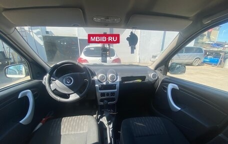 Renault Logan I, 2013 год, 485 000 рублей, 2 фотография