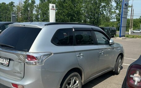 Mitsubishi Outlander III рестайлинг 3, 2013 год, 1 350 000 рублей, 13 фотография