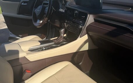 Lexus RX IV рестайлинг, 2019 год, 5 800 000 рублей, 13 фотография