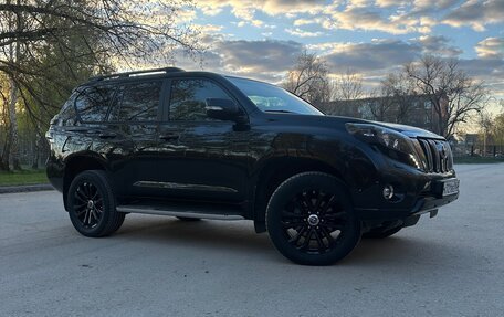 Toyota Land Cruiser Prado 150 рестайлинг 2, 2016 год, 3 500 000 рублей, 4 фотография