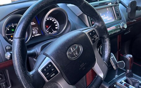 Toyota Land Cruiser Prado 150 рестайлинг 2, 2016 год, 3 500 000 рублей, 12 фотография