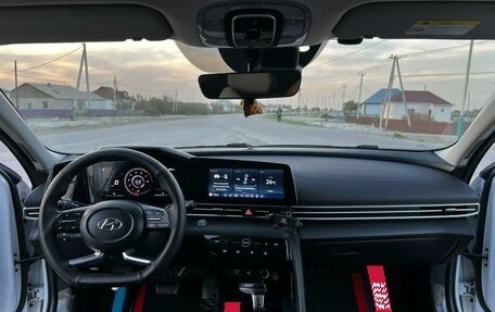 Hyundai Elantra, 2023 год, 1 550 000 рублей, 9 фотография