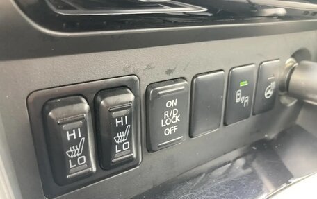 Mitsubishi Pajero Sport III рестайлинг, 2018 год, 2 240 000 рублей, 5 фотография