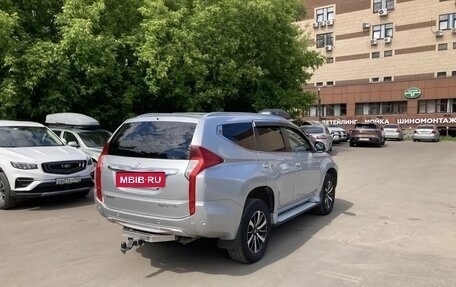 Mitsubishi Pajero Sport III рестайлинг, 2018 год, 2 240 000 рублей, 3 фотография