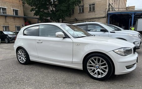 BMW 1 серия, 2010 год, 570 000 рублей, 1 фотография