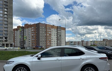Toyota Camry, 2020 год, 2 690 000 рублей, 10 фотография