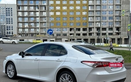 Toyota Camry, 2020 год, 2 690 000 рублей, 11 фотография