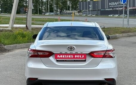 Toyota Camry, 2020 год, 2 690 000 рублей, 16 фотография
