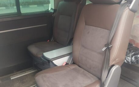 Volkswagen Multivan T5, 2008 год, 1 450 000 рублей, 3 фотография