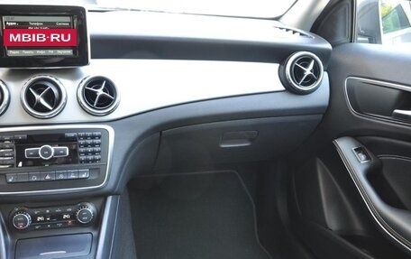 Mercedes-Benz GLA, 2015 год, 1 990 000 рублей, 28 фотография