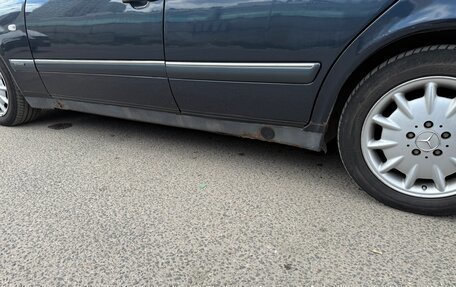 Mercedes-Benz E-Класс, 1998 год, 675 000 рублей, 16 фотография