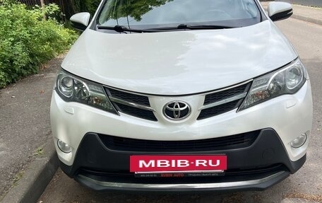 Toyota RAV4, 2014 год, 1 950 000 рублей, 6 фотография