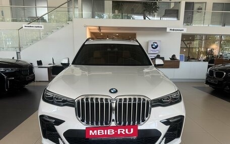 BMW X7, 2021 год, 7 650 000 рублей, 3 фотография