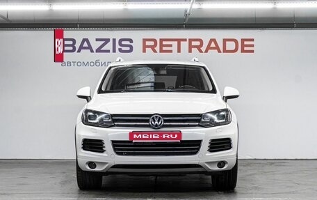 Volkswagen Touareg III, 2012 год, 2 249 000 рублей, 3 фотография
