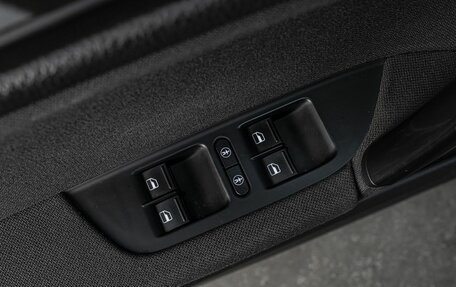 Volkswagen Touareg III, 2012 год, 2 249 000 рублей, 12 фотография