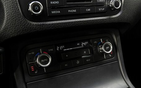 Volkswagen Touareg III, 2012 год, 2 249 000 рублей, 21 фотография
