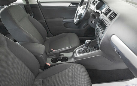 Volkswagen Jetta VI, 2012 год, 999 000 рублей, 11 фотография