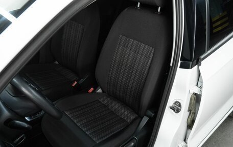 Volkswagen Polo VI (EU Market), 2018 год, 1 100 000 рублей, 13 фотография