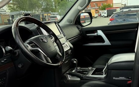 Toyota Land Cruiser 200, 2016 год, 5 250 000 рублей, 8 фотография