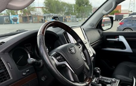 Toyota Land Cruiser 200, 2016 год, 5 250 000 рублей, 18 фотография