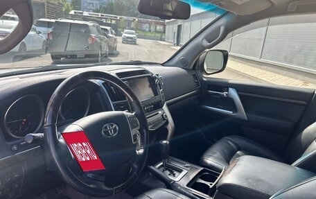 Toyota Land Cruiser 200, 2013 год, 3 990 000 рублей, 9 фотография